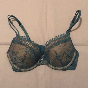 Victoria’s Secret very sexy push up bra